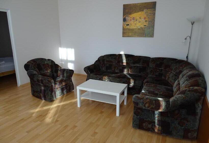 호텔 Alabárdos Panzió és Apartmanház