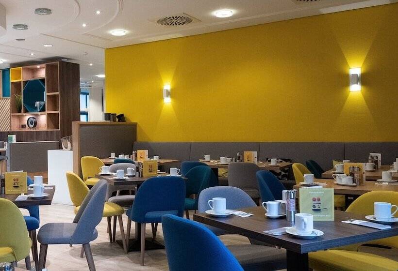 هتل Holiday Inn Essen City Centre, An Ihg