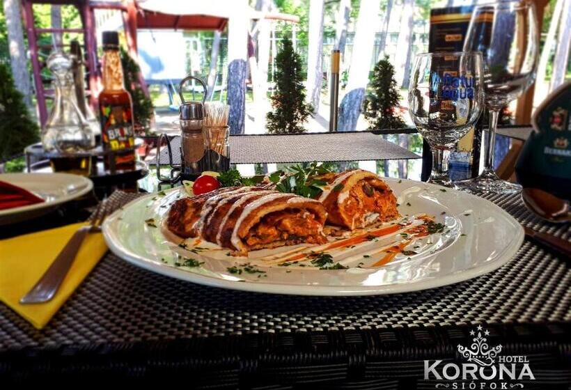 فندق Korona