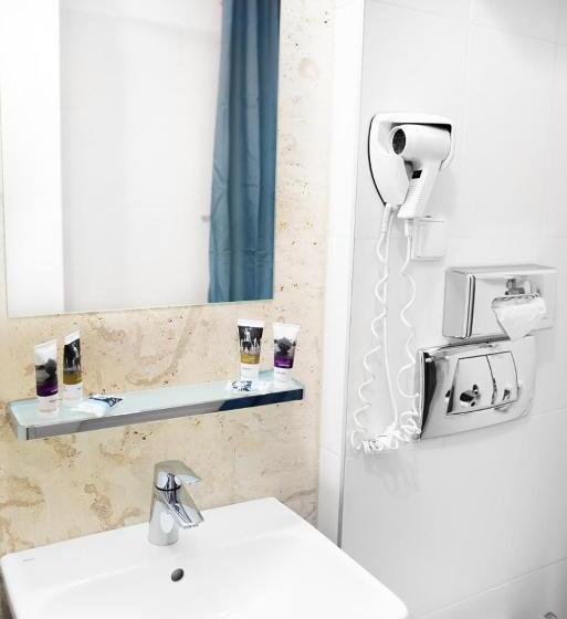 בית מלון כפרי Mercure Opole