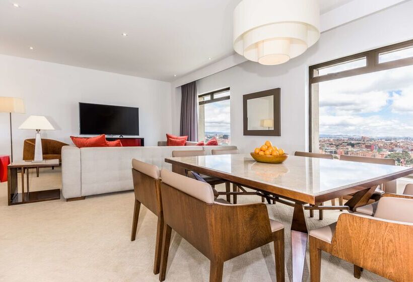 هتل NH Collection Bogotá Royal Teleport