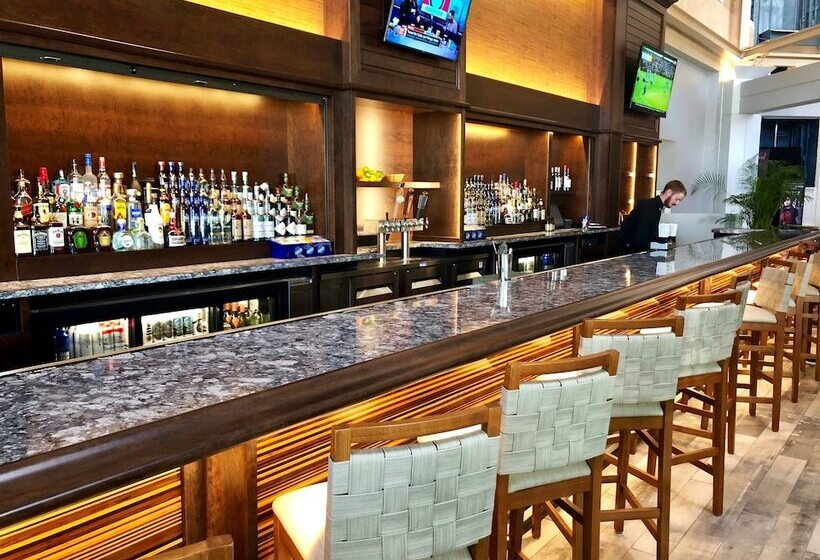 Southbank Hotel By Marriott Jacksonville Riverwalk