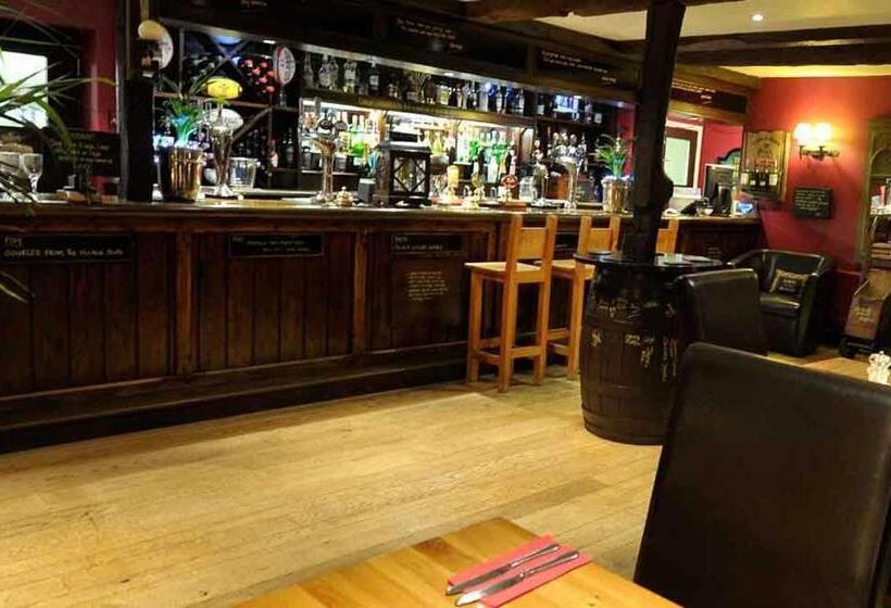 فندق The Bird In Hand Inn, Witney