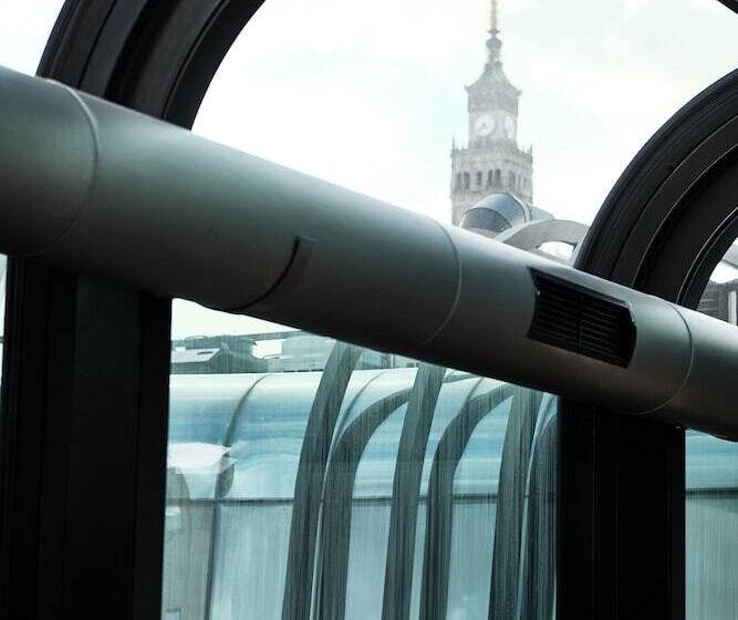 هتل Warszawa