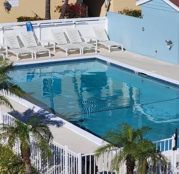فندق على الطريق Silver Surf Gulf Beach Resort