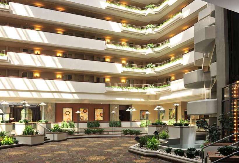 Embassy Suites Hotel Des Moines Downtown