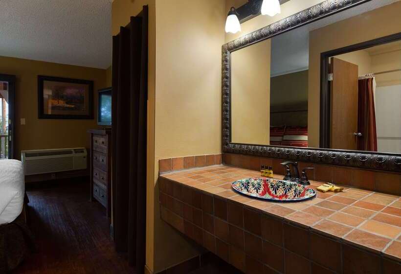 هتل Best Western Plus Inn Of Santa Fe