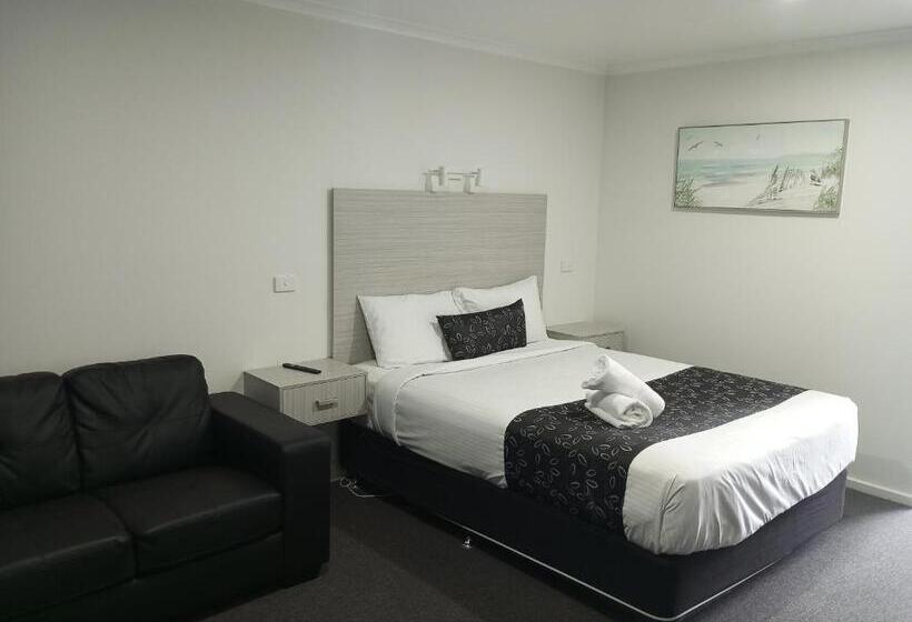 בית מלון כפרי Big Valley Lakeside Paradise Motor Inn