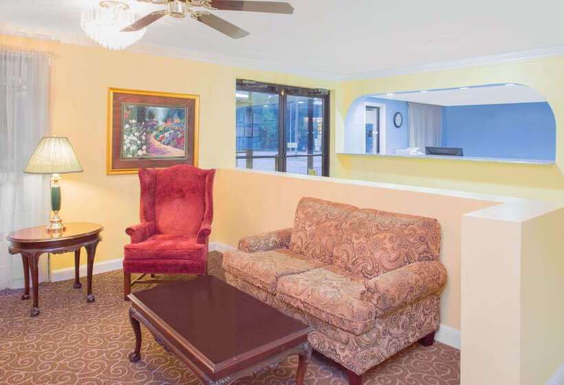 בית מלון כפרי Days Inn By Wyndham Andalusia