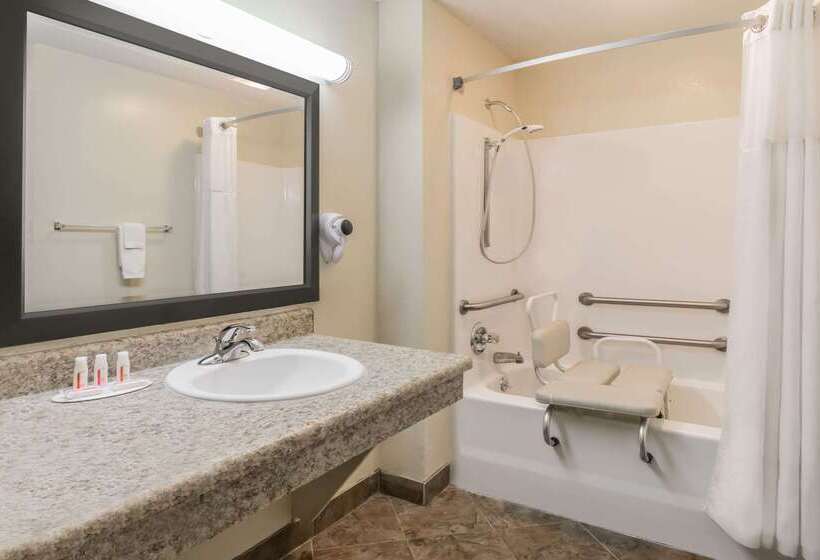 فندق Days Inn By Wyndham Blakely