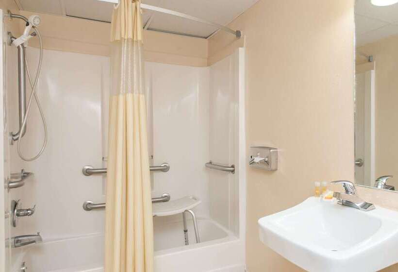 فندق Days Inn By Wyndham Bradenton I75