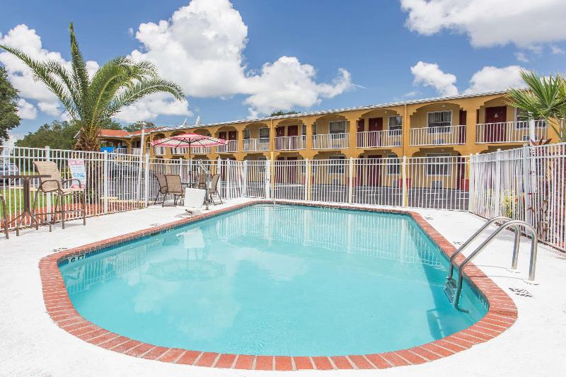 فندق Days Inn By Wyndham Bradenton I75