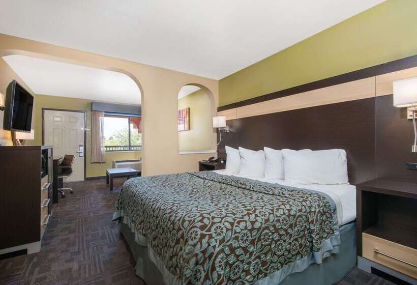 فندق Days Inn By Wyndham Carlsbad
