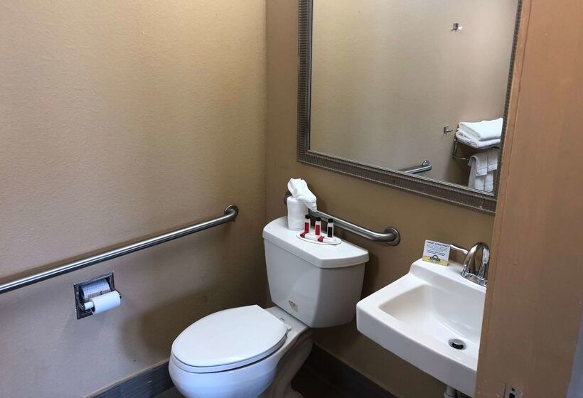فندق Days Inn By Wyndham Columbus