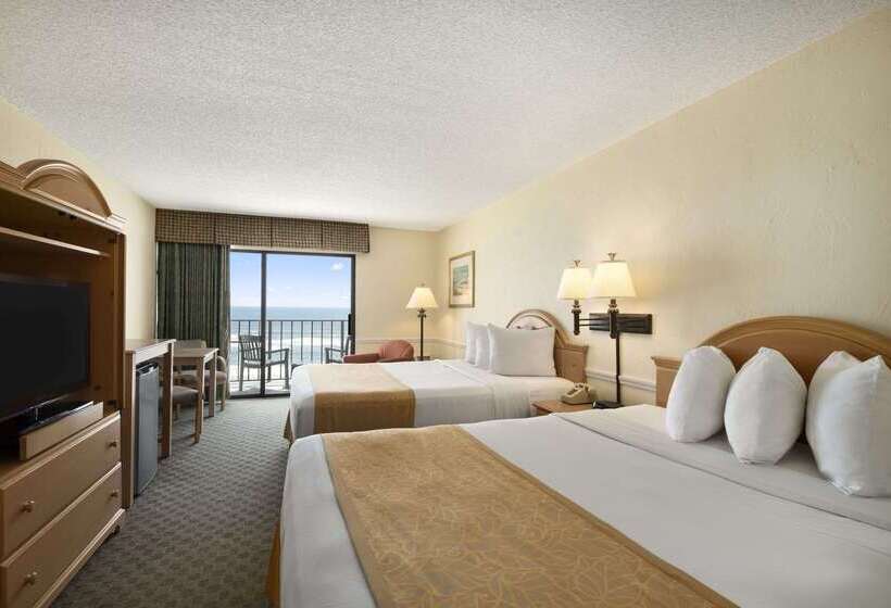 בית מלון כפרי Days Inn By Wyndham Daytona Oceanfront