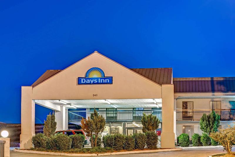 בית מלון כפרי Days Inn By Wyndham Hernando