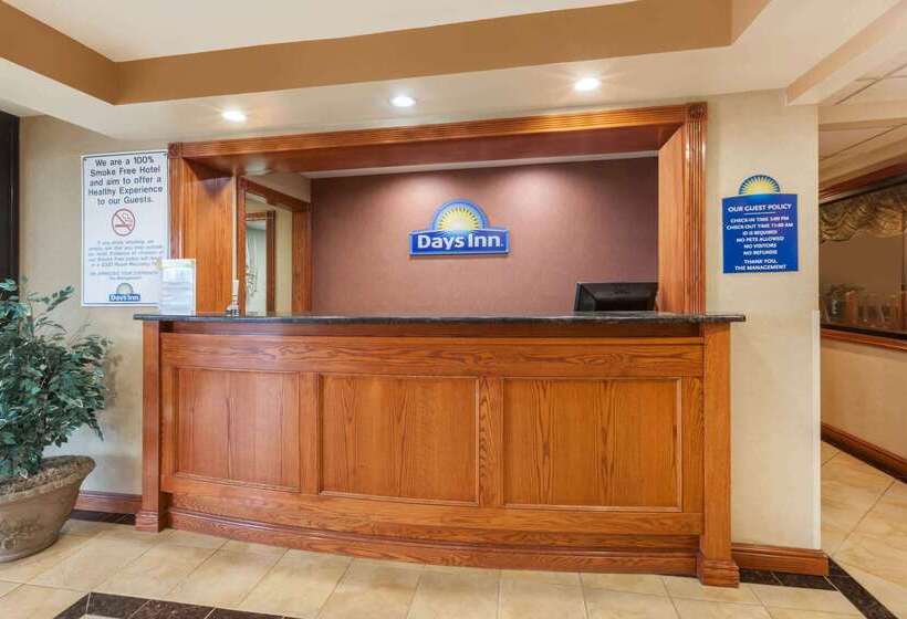 فندق Econo Lodge Woodbridge