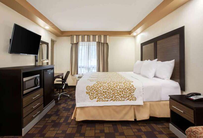 فندق Econo Lodge Woodbridge