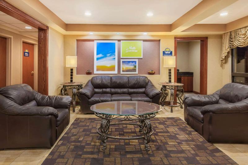 فندق Econo Lodge Woodbridge