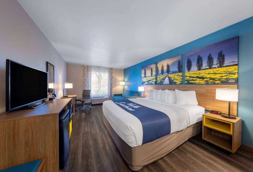 فندق Days Inn By Wyndham Lathrop