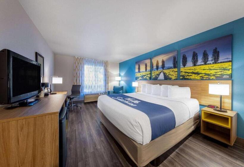 فندق Days Inn By Wyndham Lathrop