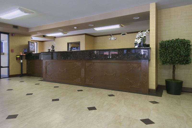 Отель Days Inn By Wyndham Leeds