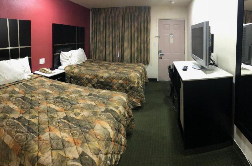 هتل Days Inn By Wyndham Oroville