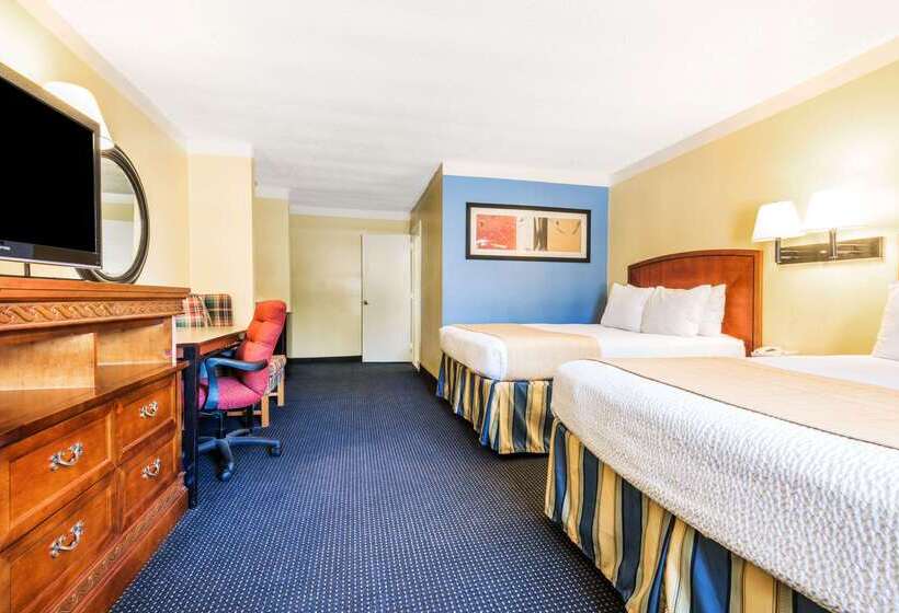 Отель Days Inn By Wyndham Troy