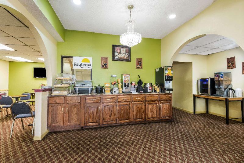 Отель Days Inn By Wyndham Troy