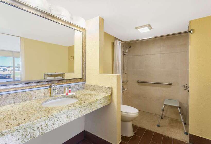 Отель Days Inn By Wyndham Wildwood I75