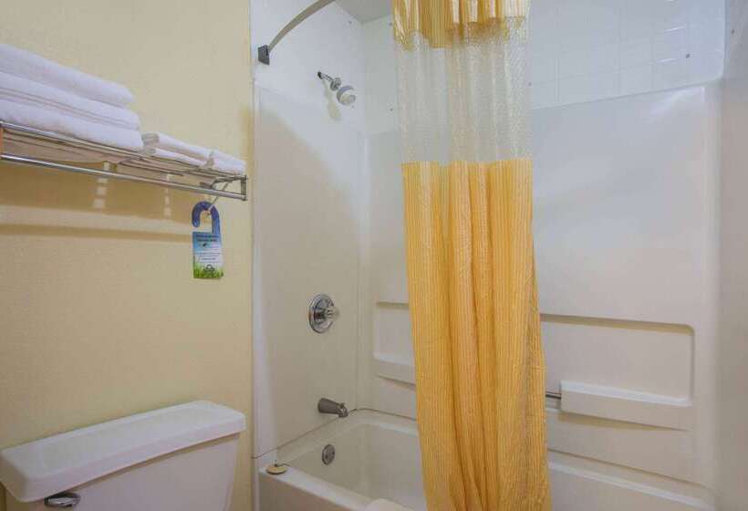 בית מלון כפרי Days Inn By Wyndham Renfro Valley Mount Vernon