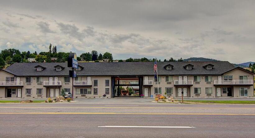 Отель Days Inn & Suites By Wyndham Lolo