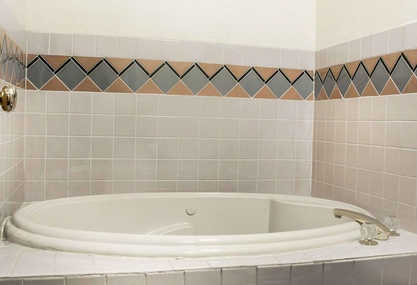 ホテル Quality Inn Winslow I 40
