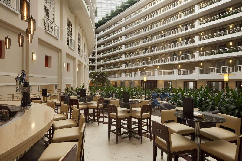 هتل Embassy Suites By Hilton Alexandria Old Town