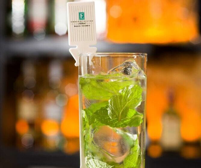 هتل Embassy Suites By Hilton Bogotá Rosales