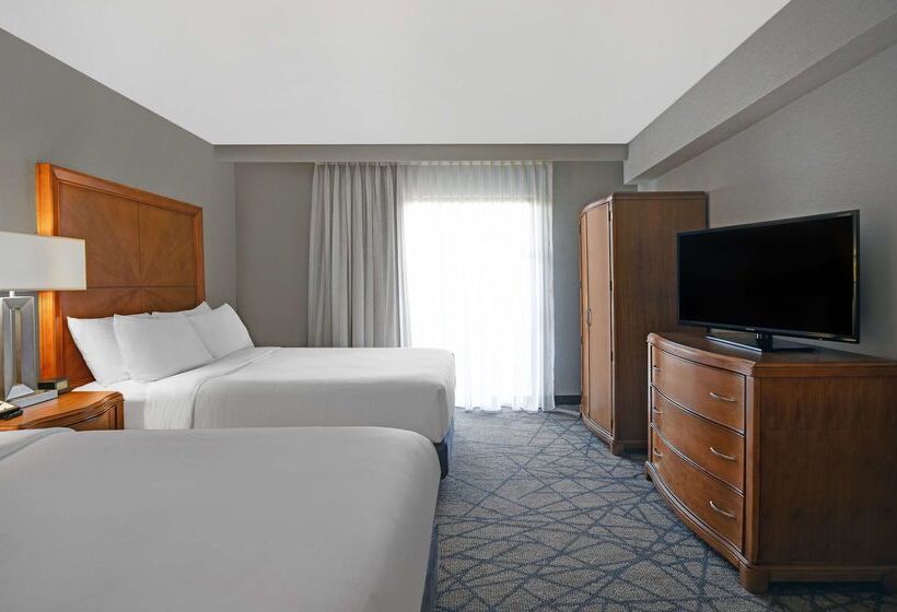 ホテル Embassy Suites By Hilton Detroit Livonia Novi