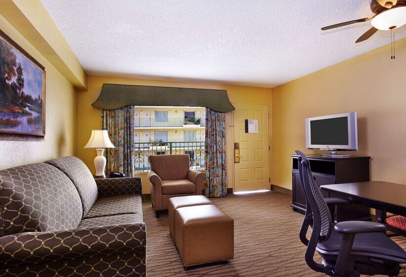 هتل Embassy Suites By Hilton Fort Lauderdale 17th Street