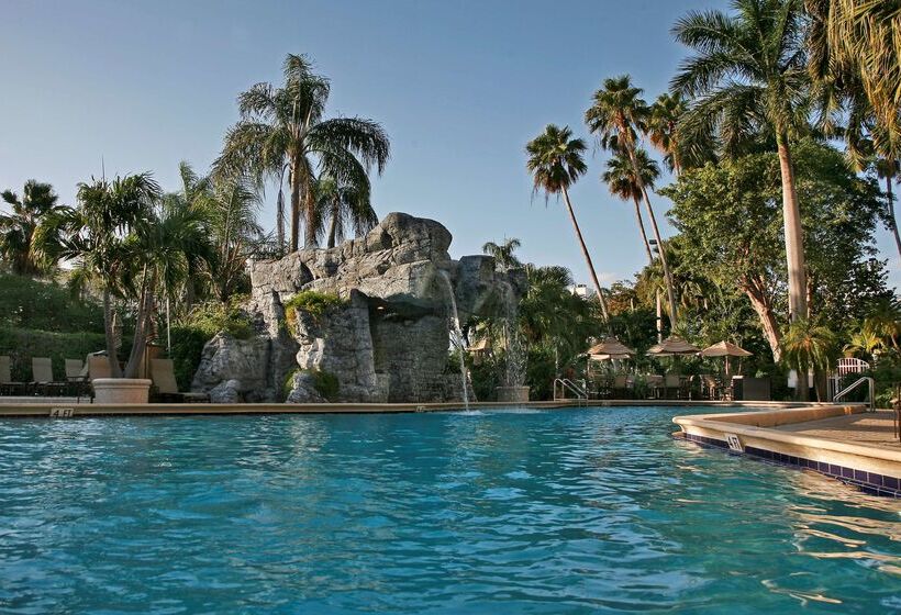 هتل Embassy Suites By Hilton Fort Lauderdale 17th Street