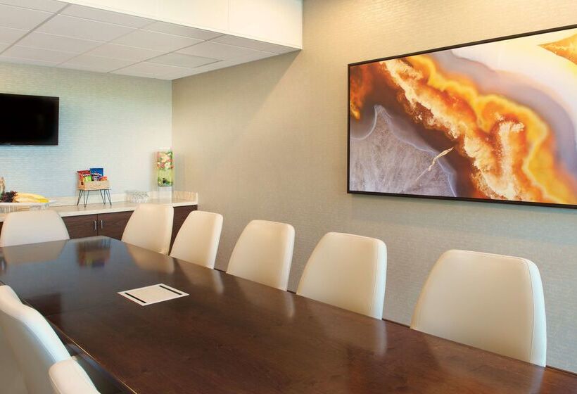 בית מלון כפרי Embassy Suites By Hilton Seattle Bellevue