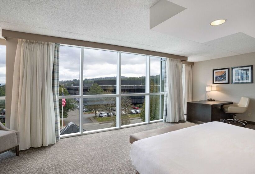 בית מלון כפרי Embassy Suites By Hilton Seattle Bellevue