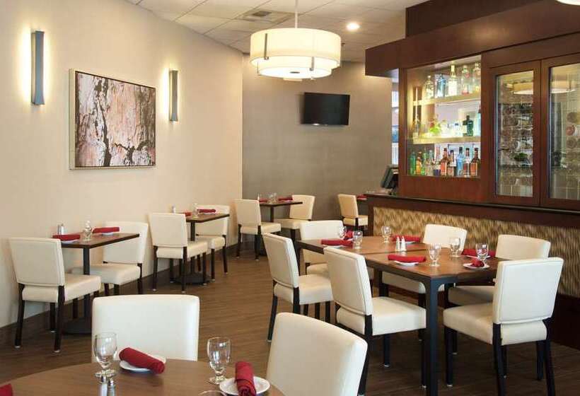 בית מלון כפרי Embassy Suites By Hilton Seattle Bellevue