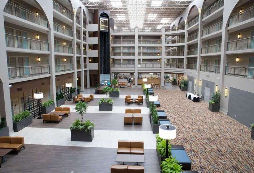 בית מלון כפרי Embassy Suites By Hilton Seattle Bellevue