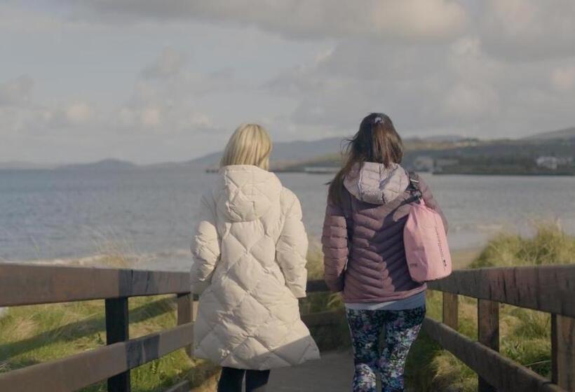 فندق Inishowen Gateway