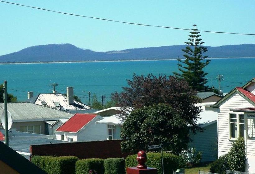 هتل Meredith House