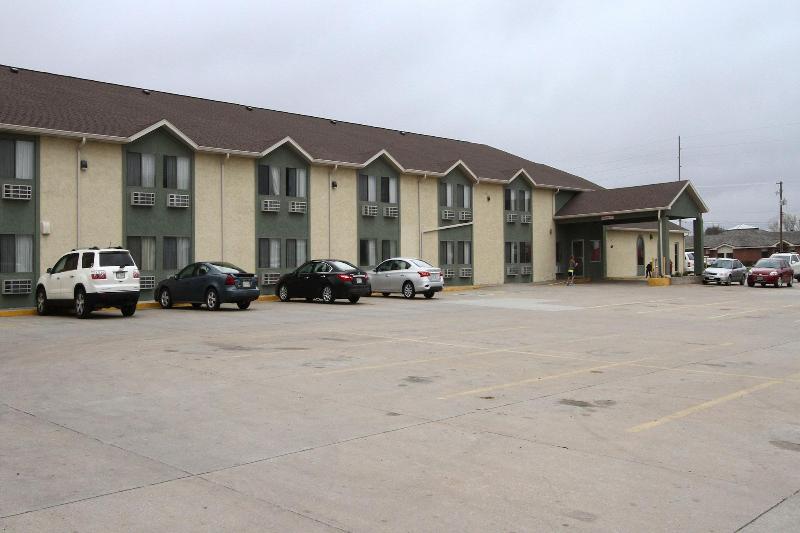 هتل New Victorian Inn & Suitesnorfolk