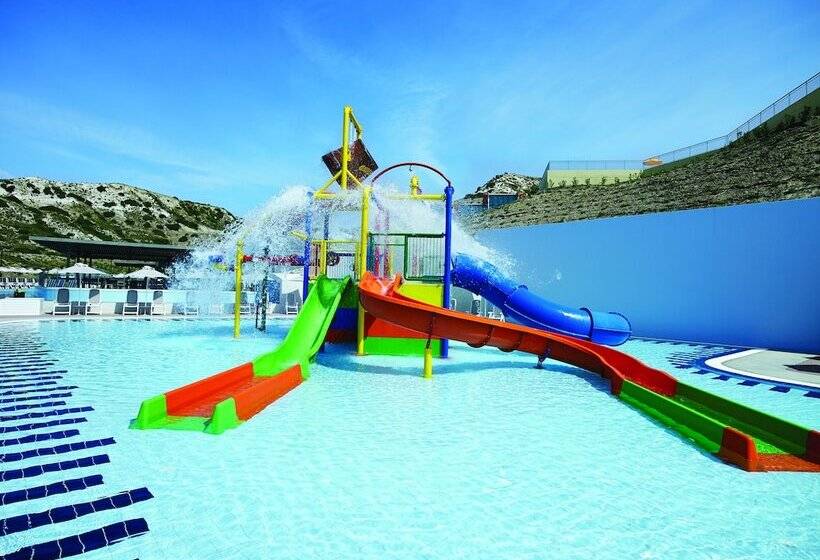 هتل Porto Bello Beach