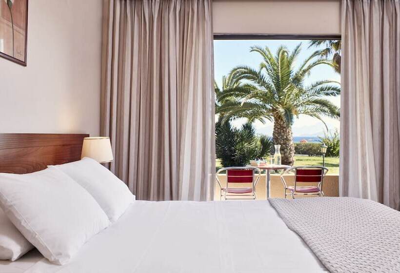 هتل Porto Bello Beach