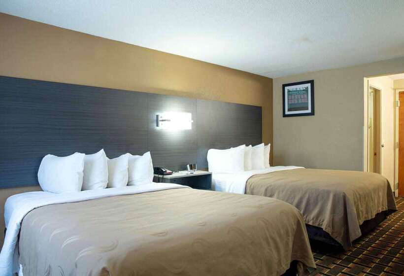 호텔 Quality Inn Raynham  Taunton