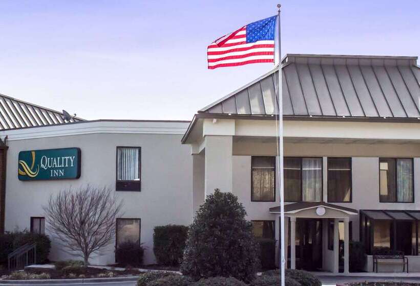 ホテル Quality Inn & Suites