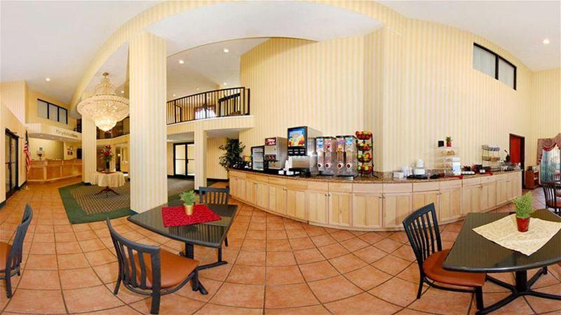 ホテル Quality Inn & Suites